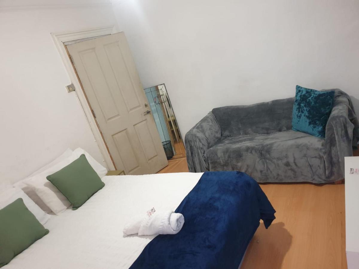 Balham, South London Spacious Guest House F2, 6 Rooms Available Екстер'єр фото